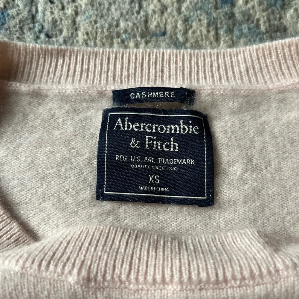 Abercrombie & fitch baby pink cashmere sweater XS - Picture 5 of 6